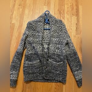 Aritzia Wilfred Free small cardigan